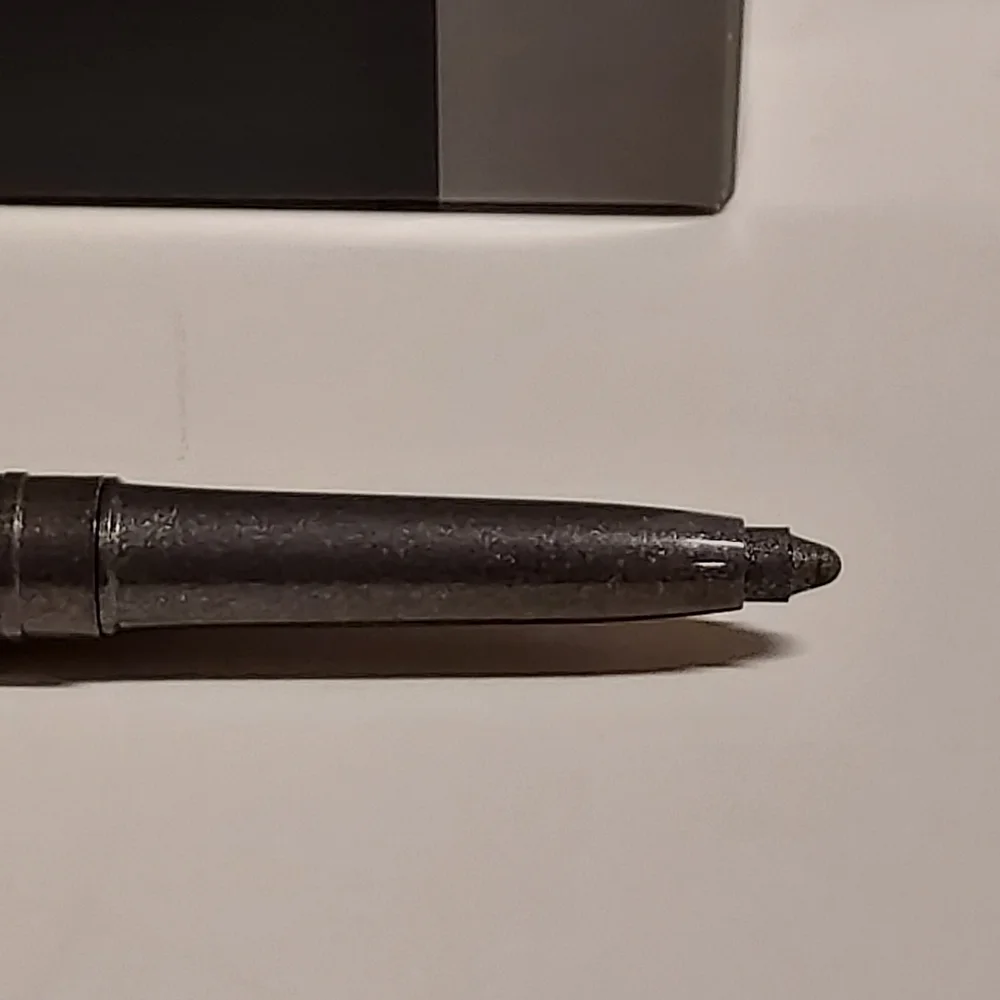 MAC Gel Pencil Eye Liner *ISN'T IT IRON-IC?* / .01 oz / New in box